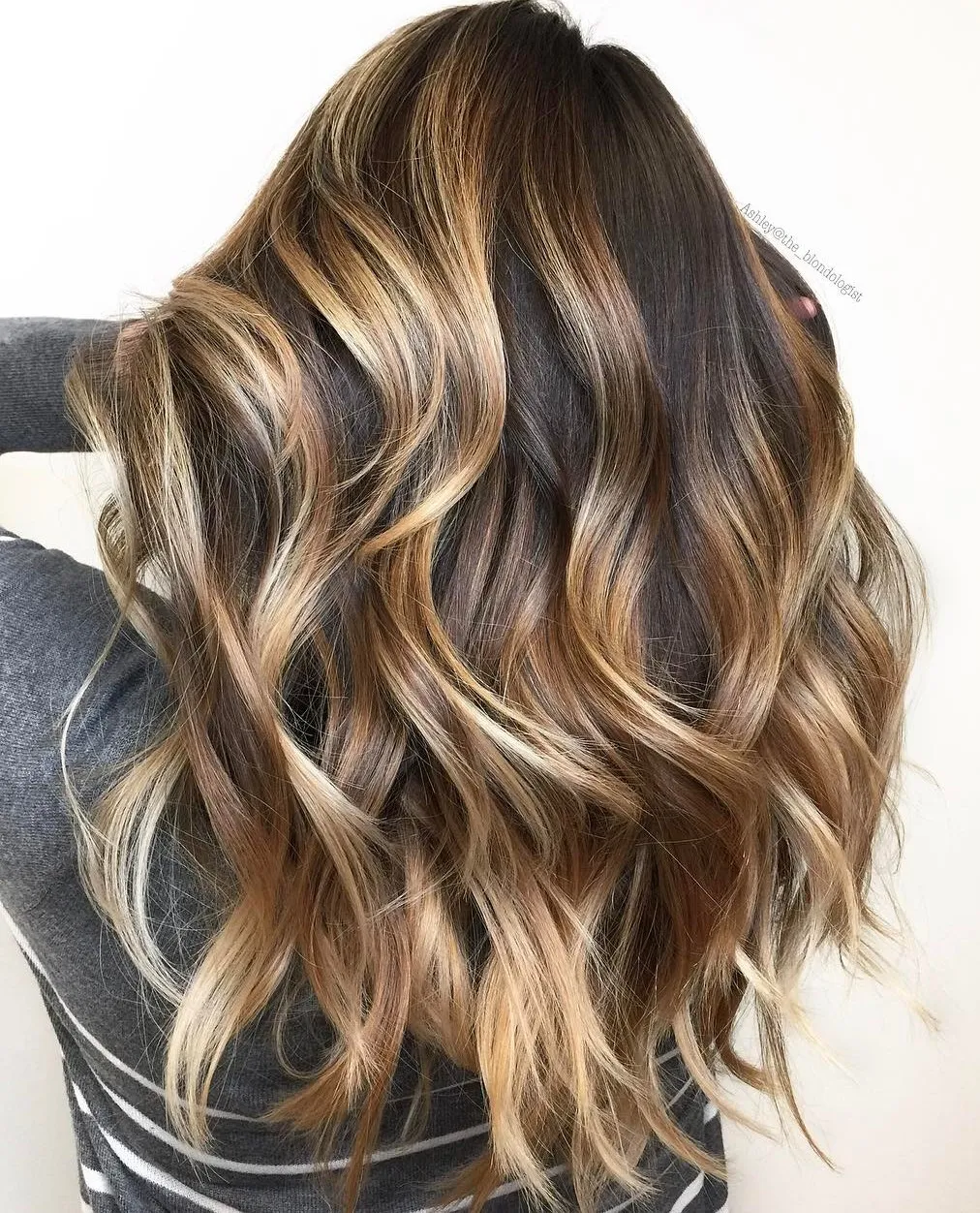 5-long-golden-blonde-balayage-hair